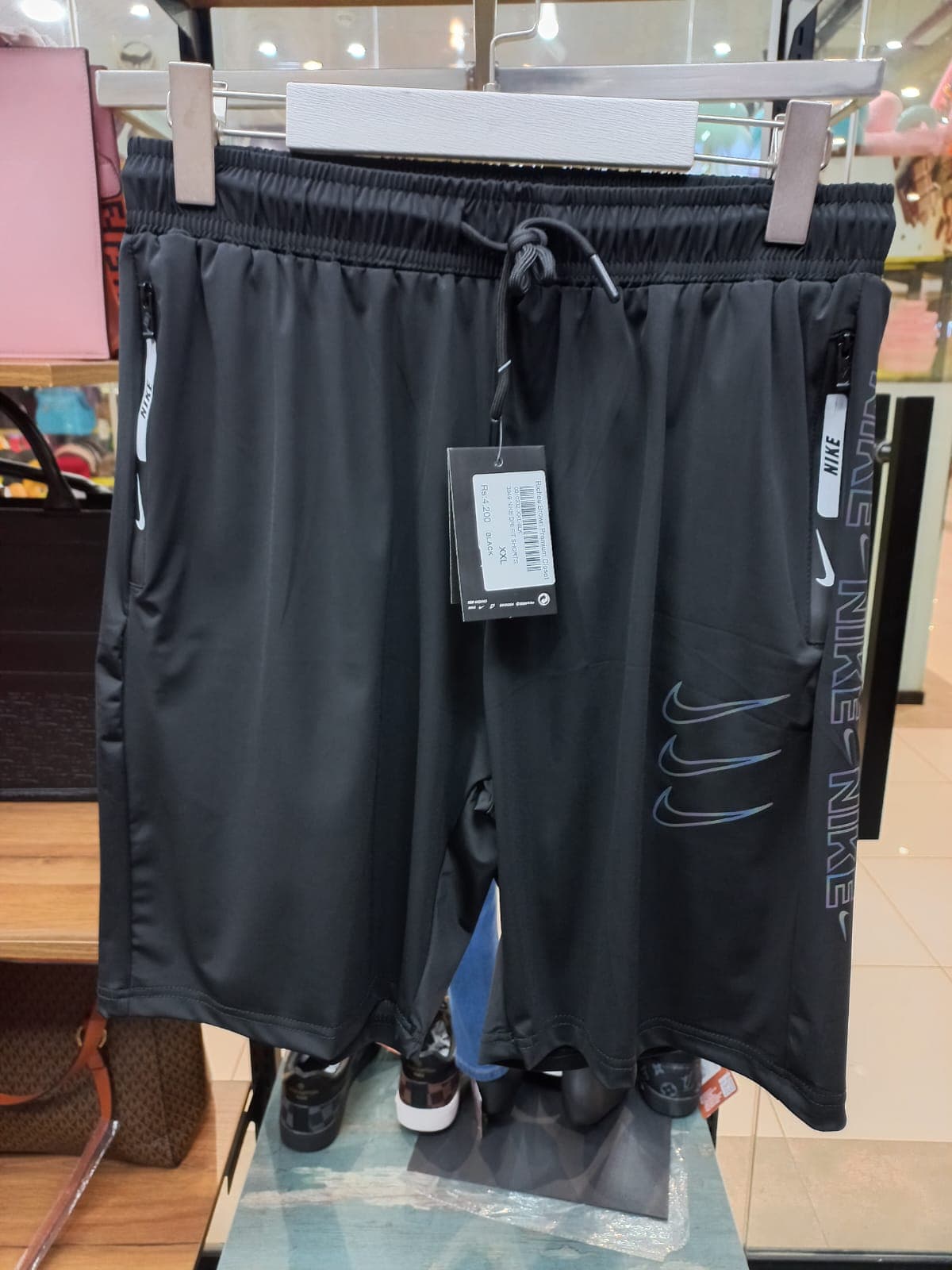 Nike Dri-Fit Active Shorts – Black Relaxed Fit